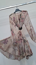 Load image into Gallery viewer, Flowery dress
