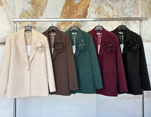 Load image into Gallery viewer, Woman Suit Jacket
