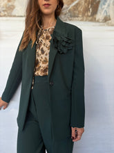 Load image into Gallery viewer, Woman Suit Jacket