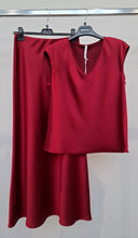 Load image into Gallery viewer, Satin Basic Top

