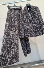Load image into Gallery viewer, Leopard Pants
