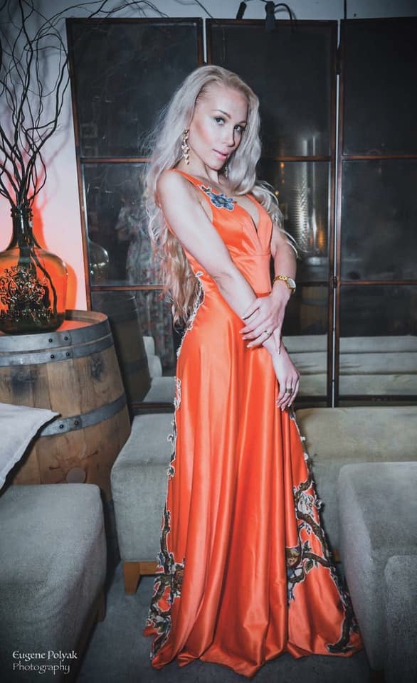 Coral Satin Dress – lenatrotskofashion